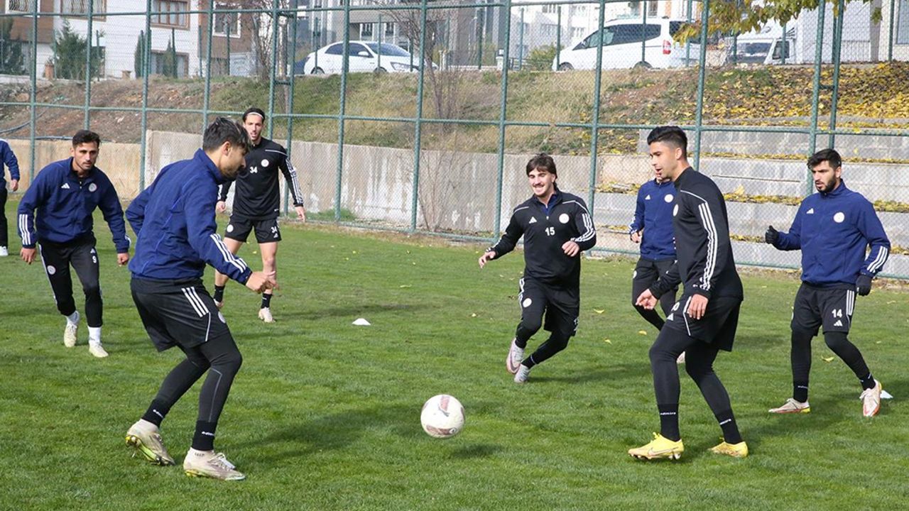 Maç kaybetmeyen Karaköprü Belediyespor'da hedef  şampiyonluk