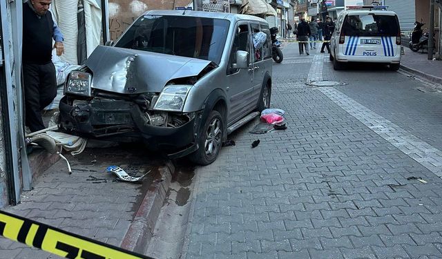 Adana yine şaşırtmadı! Aracıyla giderken saldırıya uğradı