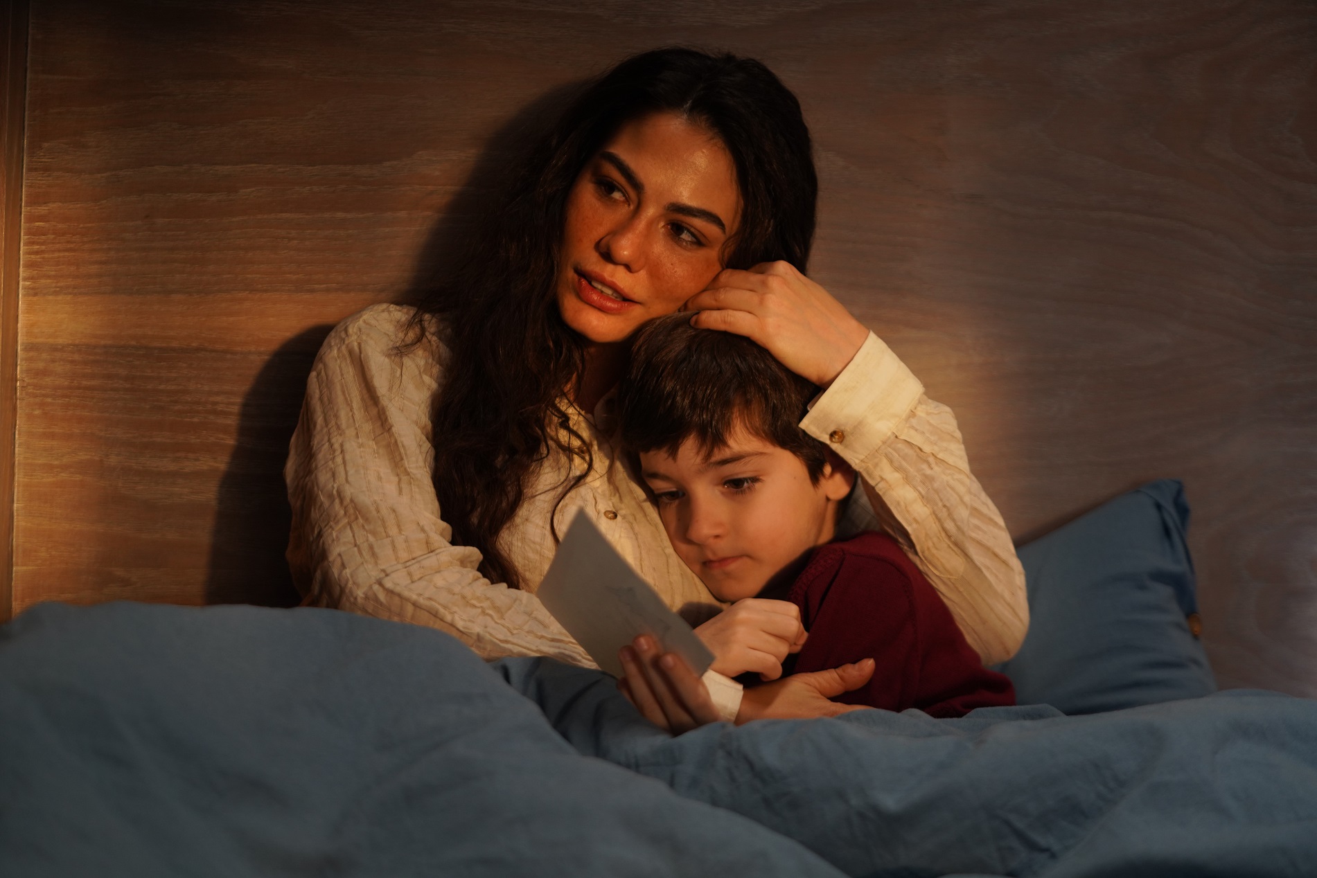 demet özdemir adım farah 