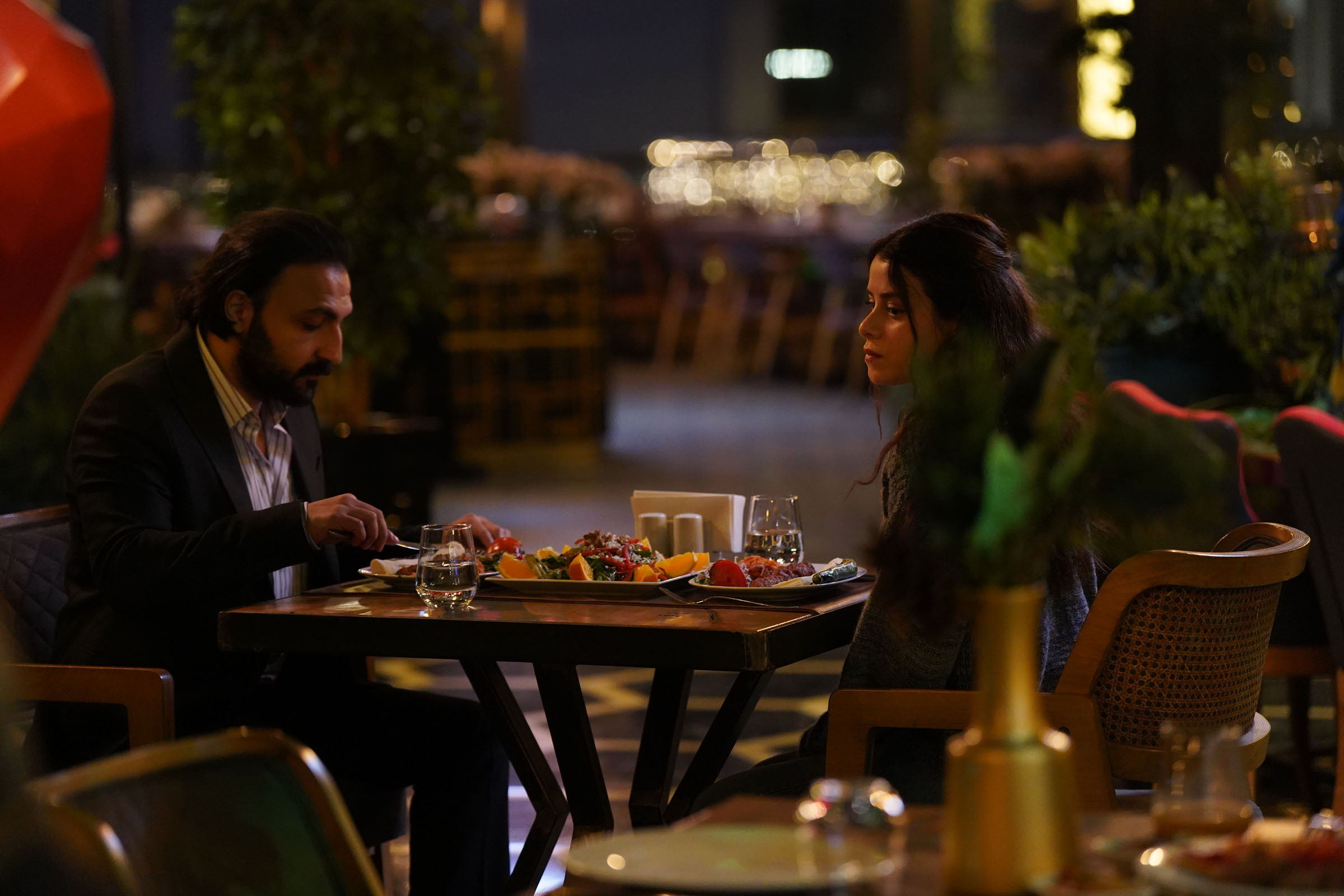 Ateş Kuşları 8. Bölüm İzle