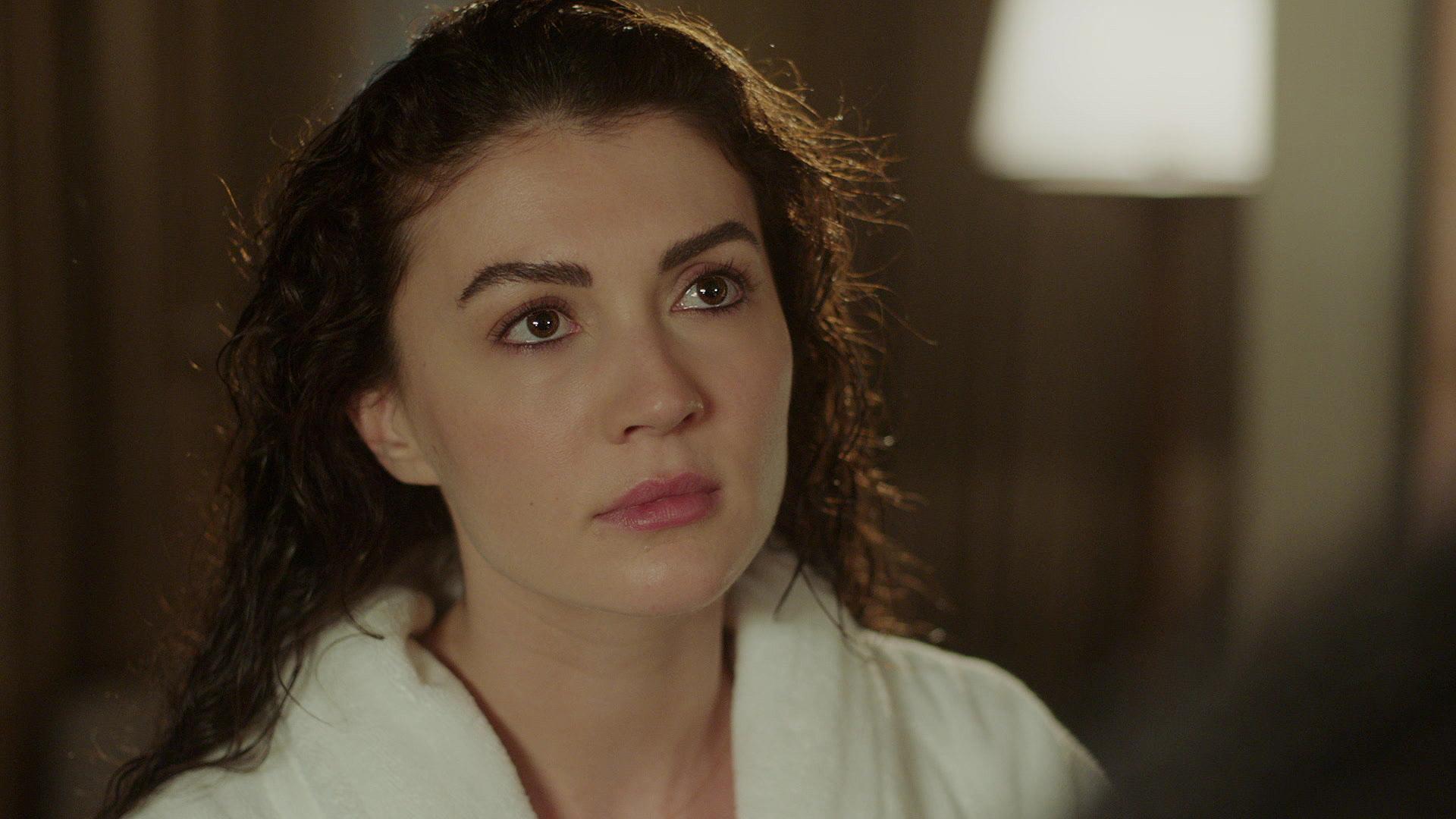 burcu özberk kraliçe kanal d