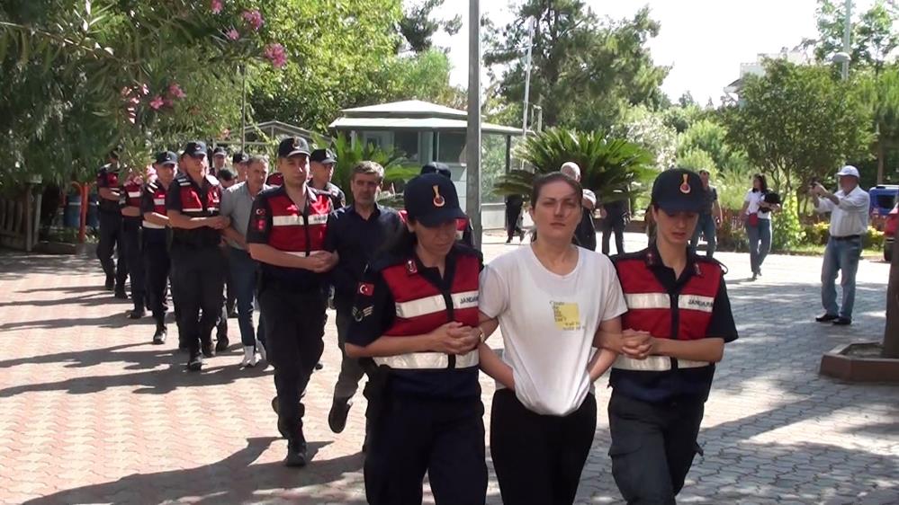 ukranyalı-gazete-yazıyor