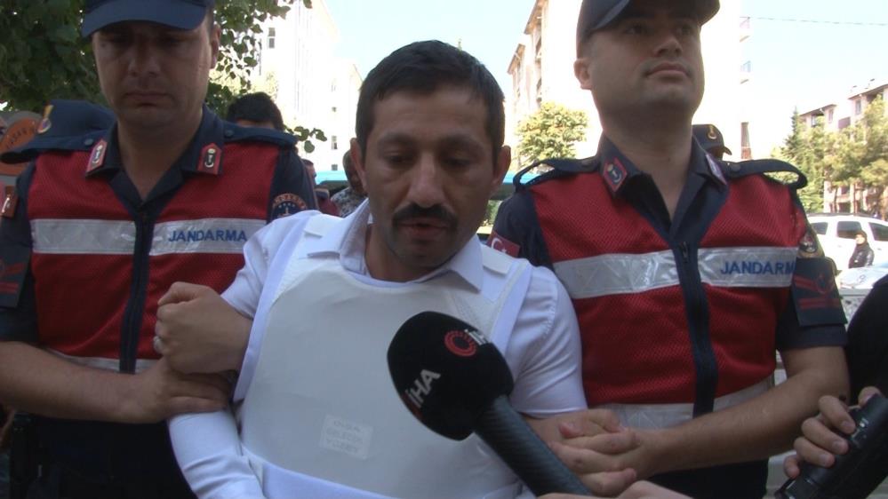 zanlı-gazete-yazıyor