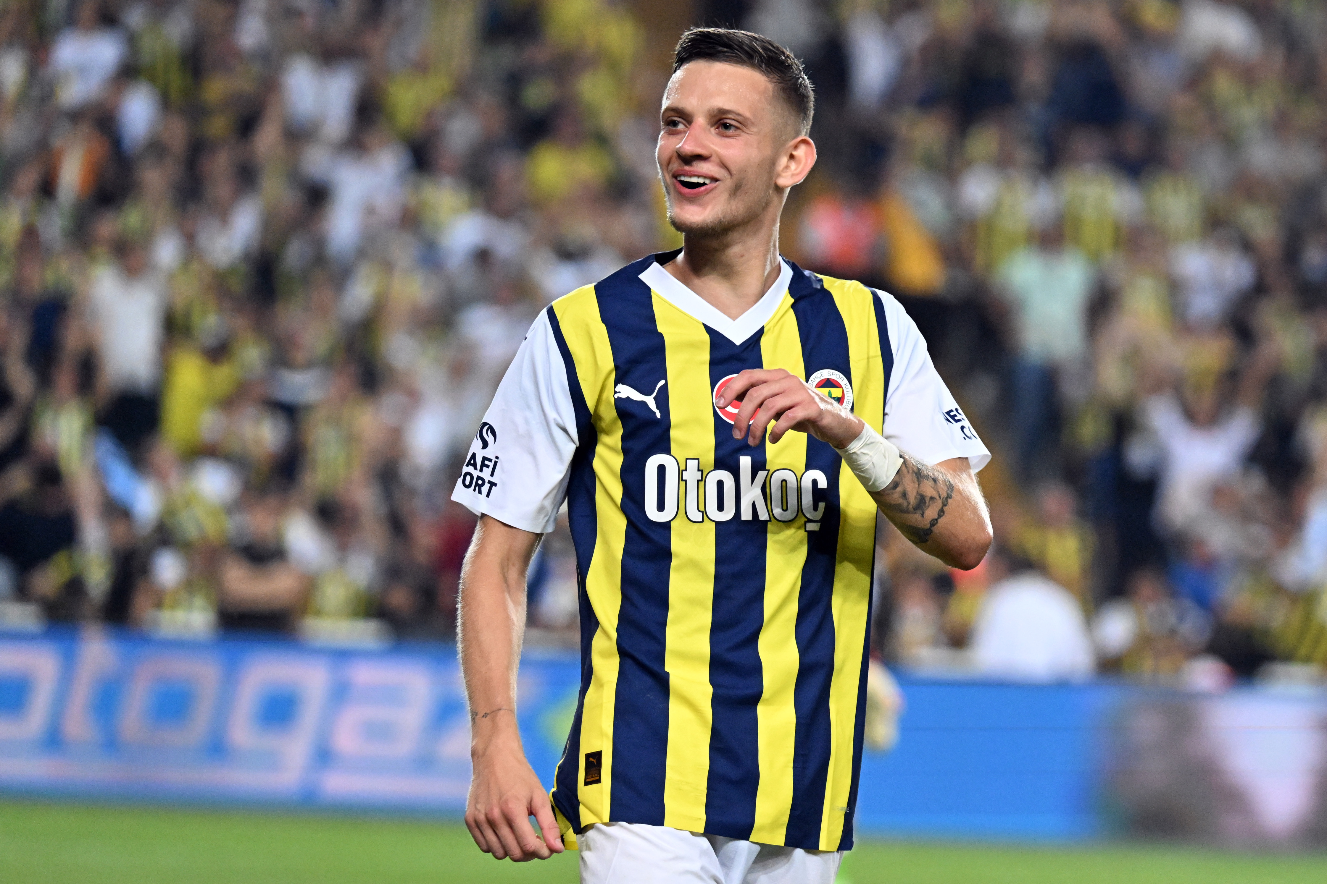 AA-20230824-31990961-31990955-FENERBAHCE_TWENTE (1)