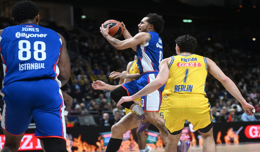 Aa 20231207 33129599 33129596 Alba Berlin Anadolu Efes (1)